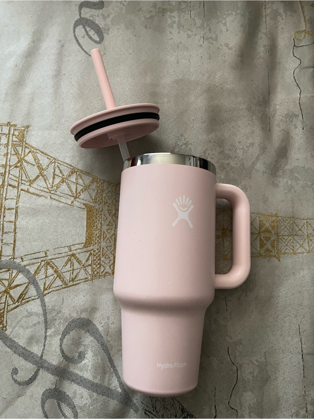 Hydro Flask Trillium 32oz Travel Tumbler in Light Pink